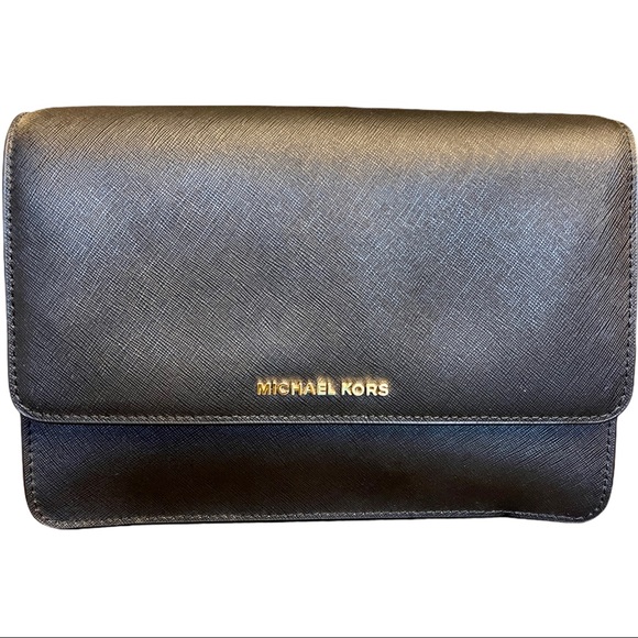 Michael Kors Daniela Large Gusset Crossbody - Picture 2 of 7